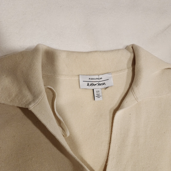 Women's Cream and Blue Striped Sweater - Picture 4 of 9